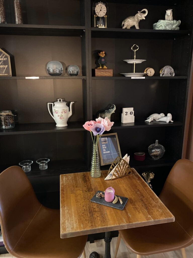 355281387_822213229512504_2942988435274526098_n